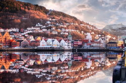 探访挪威卑尔根-身临群山与峡湾的壮丽城市