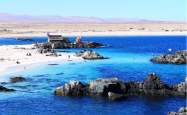 旅游哇-智利旅游_智利有一个宁静的小渔村，名叫巴伊亚英格里萨镇！